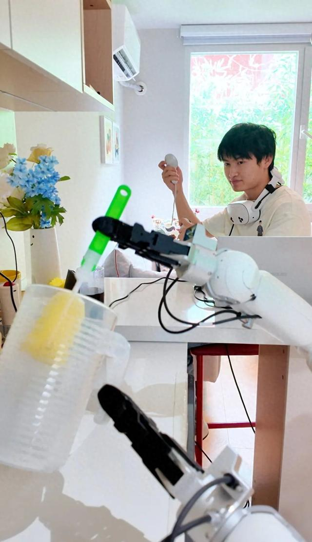 “我的室友是机器人！”
